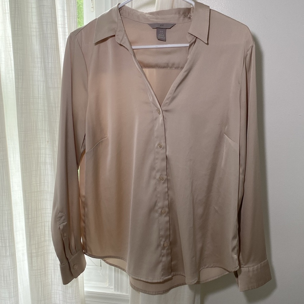 H&M V-neck Satin Blouse, Size 10